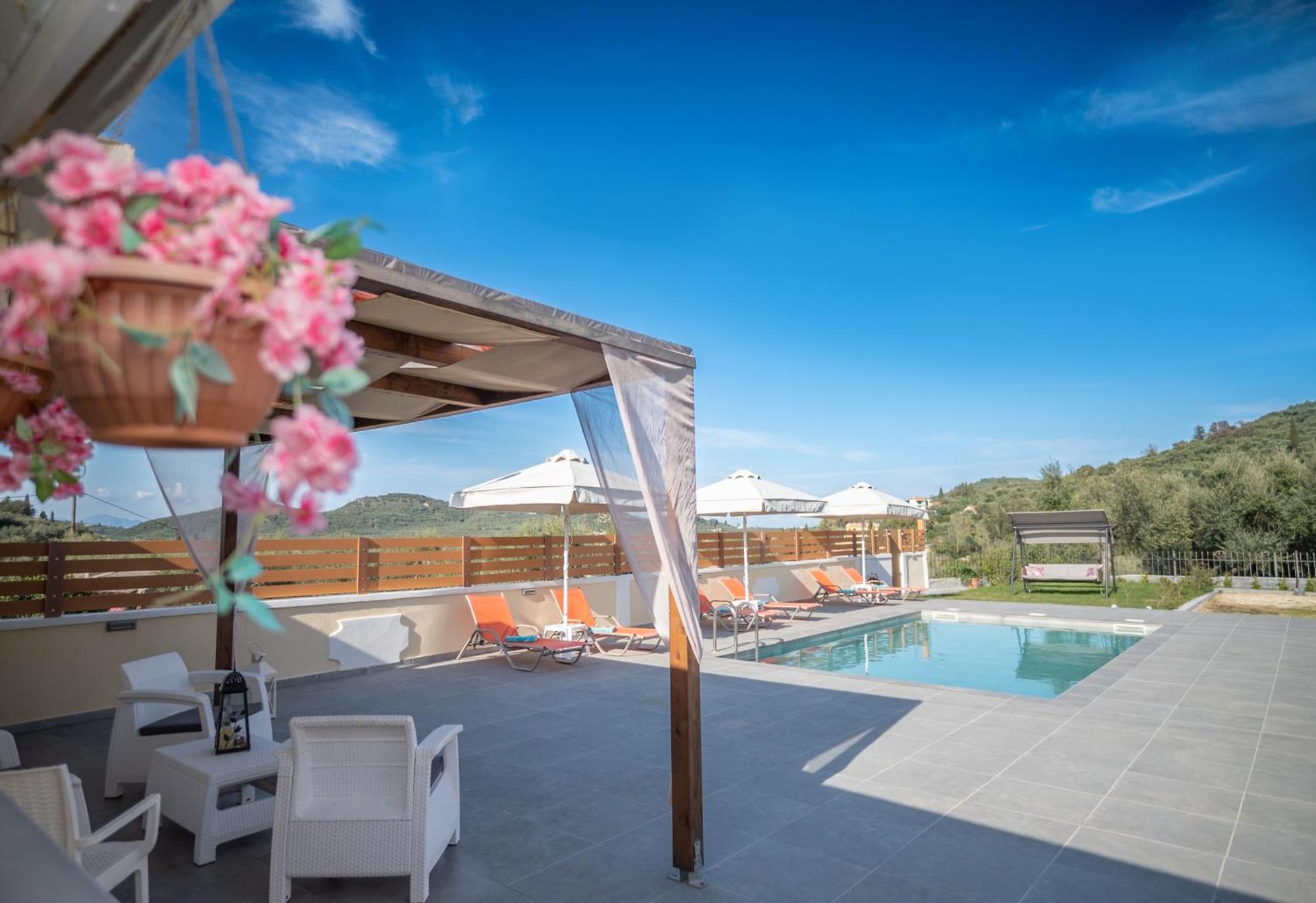 Famozo Hill Private By 